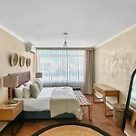 Coastal Comfort By The Promenade