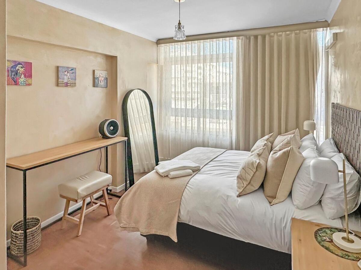 Apartment Coastal Comfort By The Promenade Cape Town