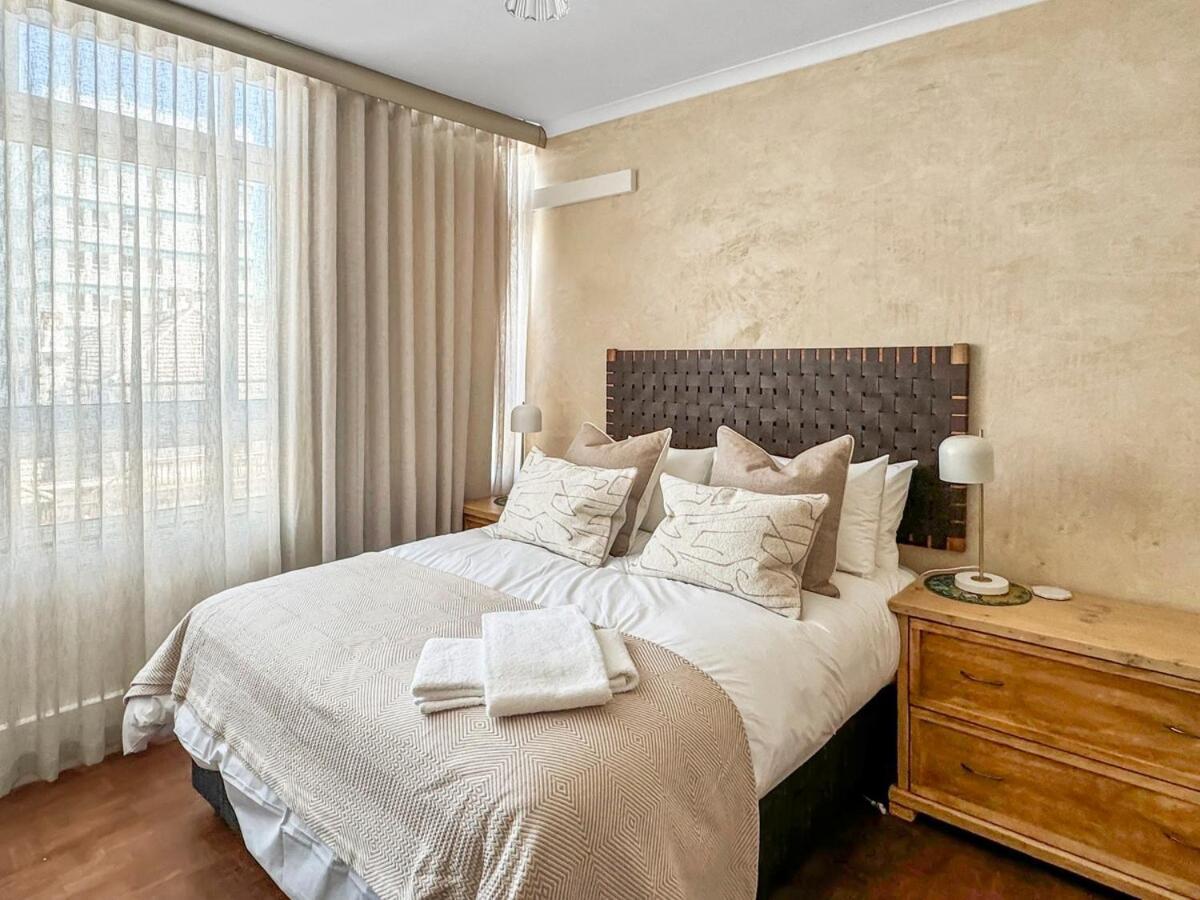 Coastal Comfort By The Promenade Cape Town