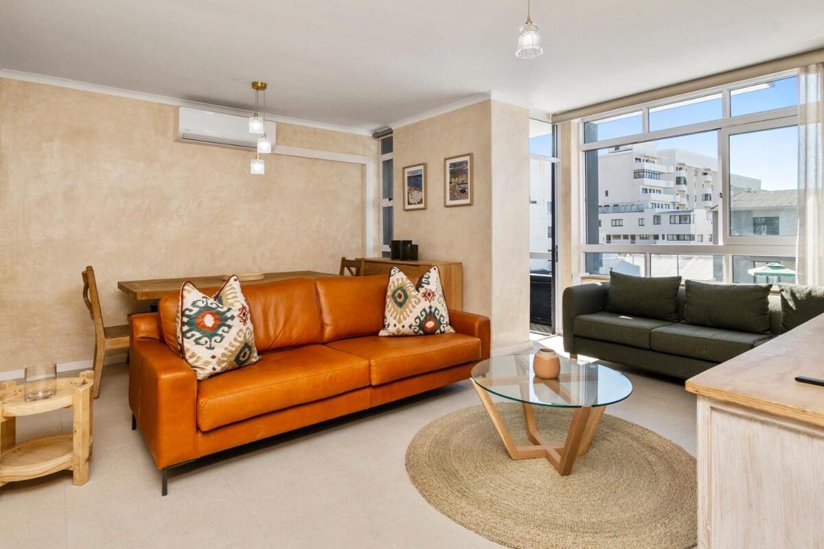 Coastal Comfort By The Promenade *